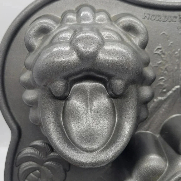Nordic Ware Hungry Animals Cake Mold Hippo Monkey Lion Cast Aluminum Nordicware - Picture 6 of 14